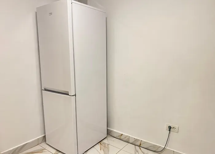 Tomis Nord Apartman *